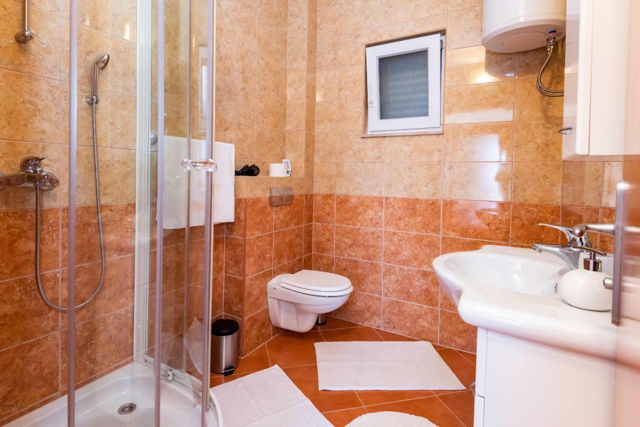 Apartmani Marina 클레크 외부 사진