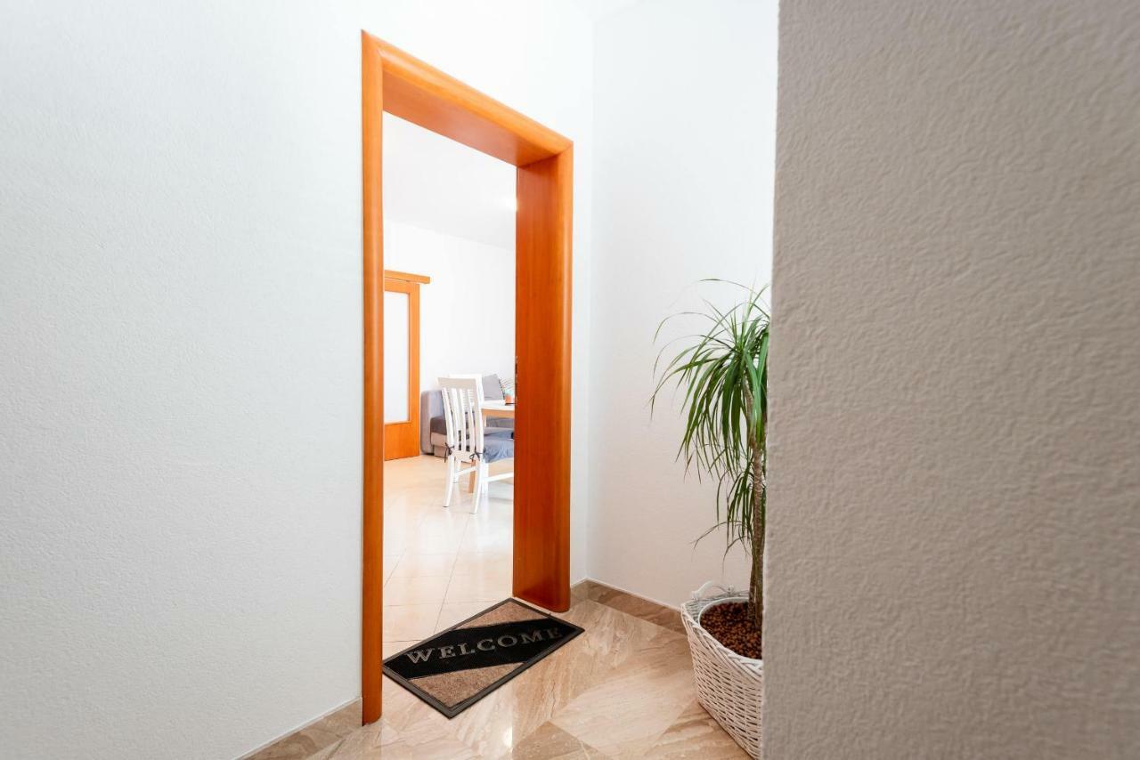 Apartmani Marina 클레크 외부 사진