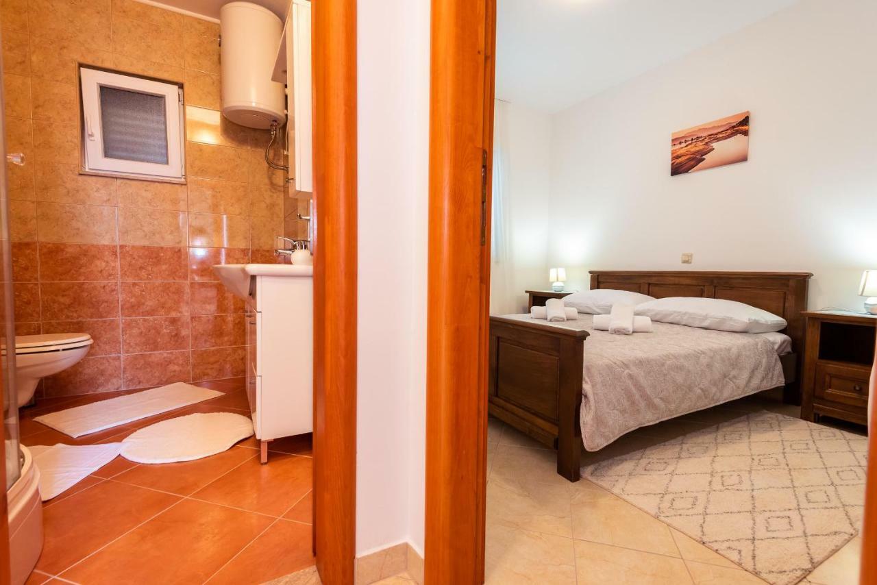 Apartmani Marina 클레크 외부 사진