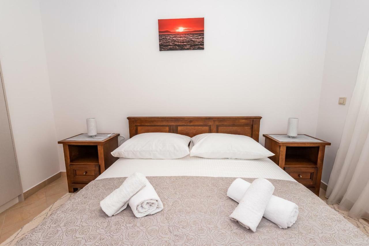 Apartmani Marina 클레크 외부 사진