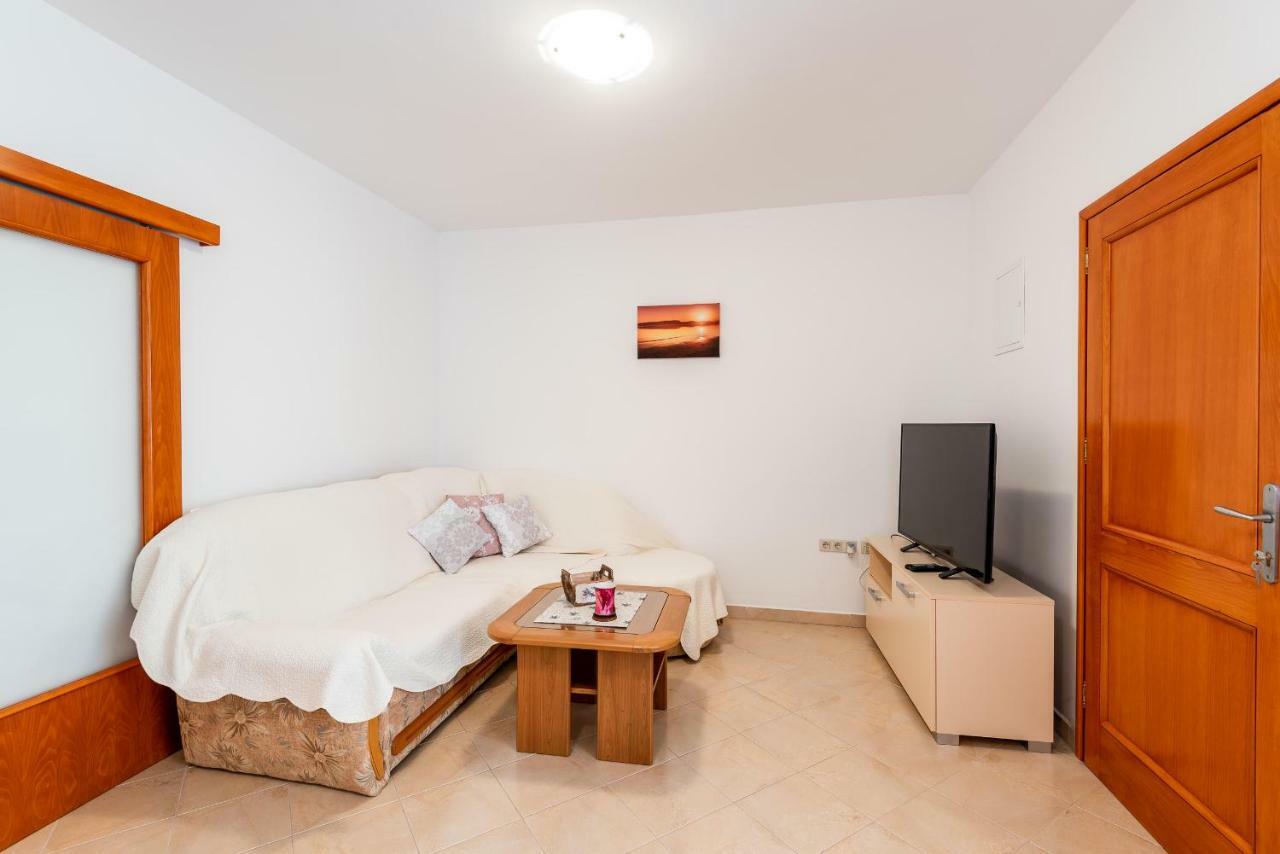 Apartmani Marina 클레크 외부 사진