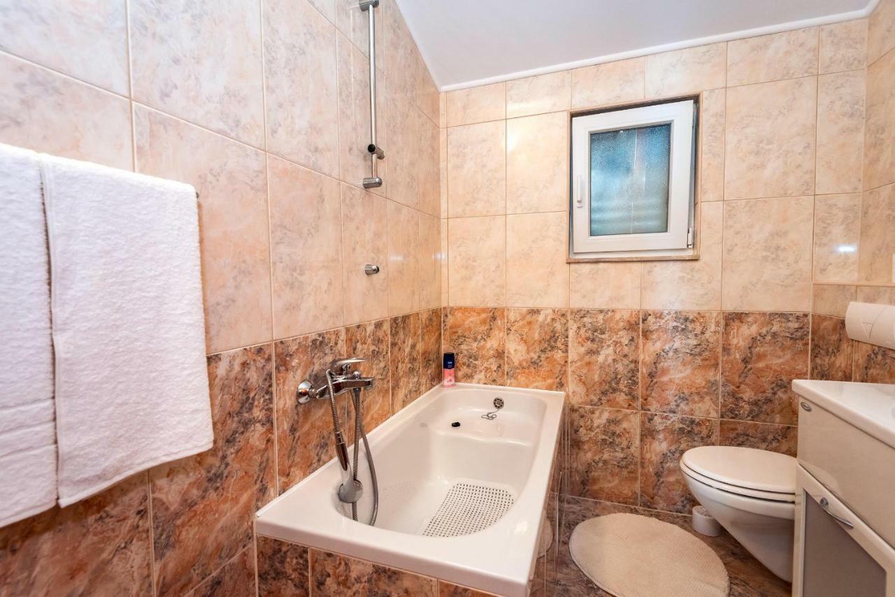 Apartmani Marina 클레크 외부 사진